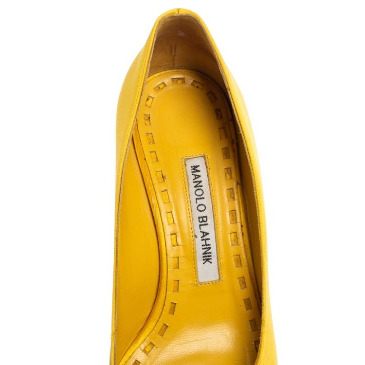 Pre Owned Manolo Blahnik Yellow Satin Lurum BB Pumps Size 37.5