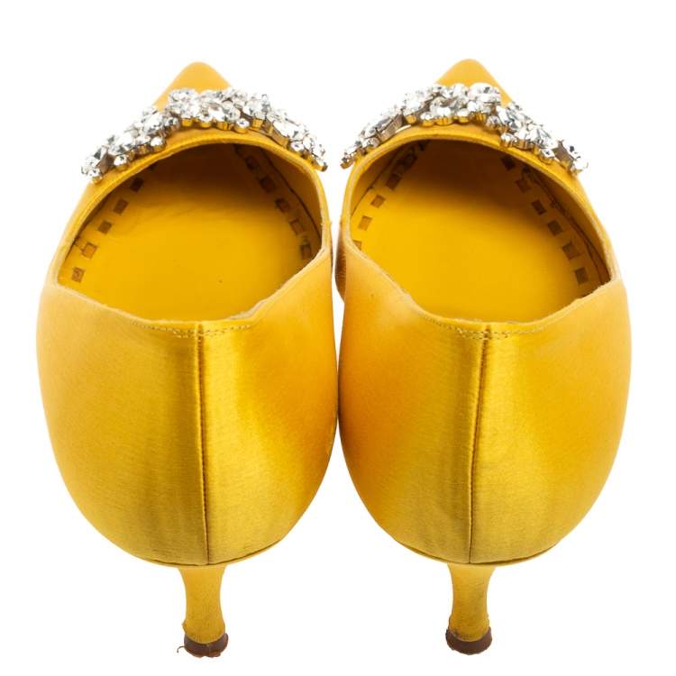 Pre Owned Manolo Blahnik Yellow Satin Lurum BB Pumps Size 37.5