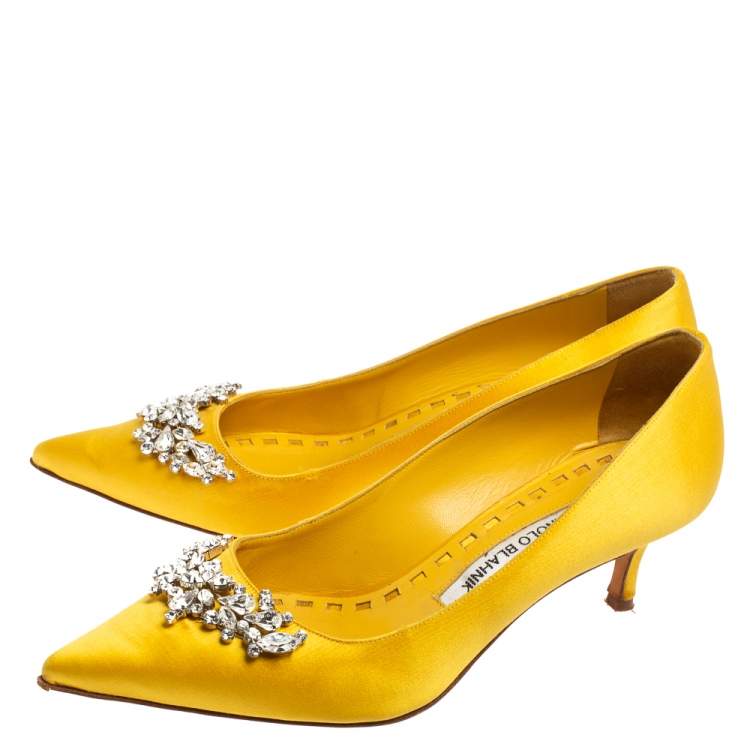 Pre Owned Manolo Blahnik Yellow Satin Lurum BB Pumps Size 37.5