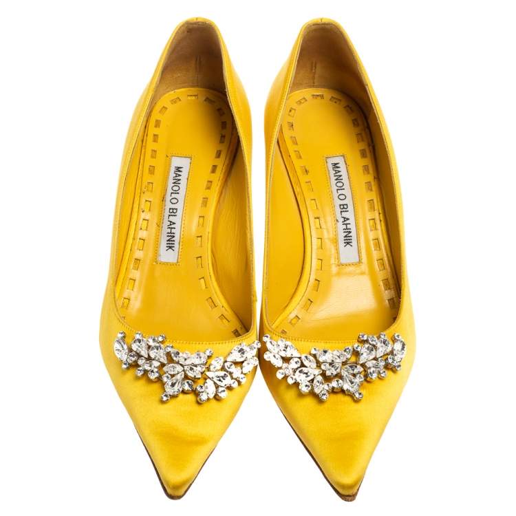 Pre Owned Manolo Blahnik Yellow Satin Lurum BB Pumps Size 37.5