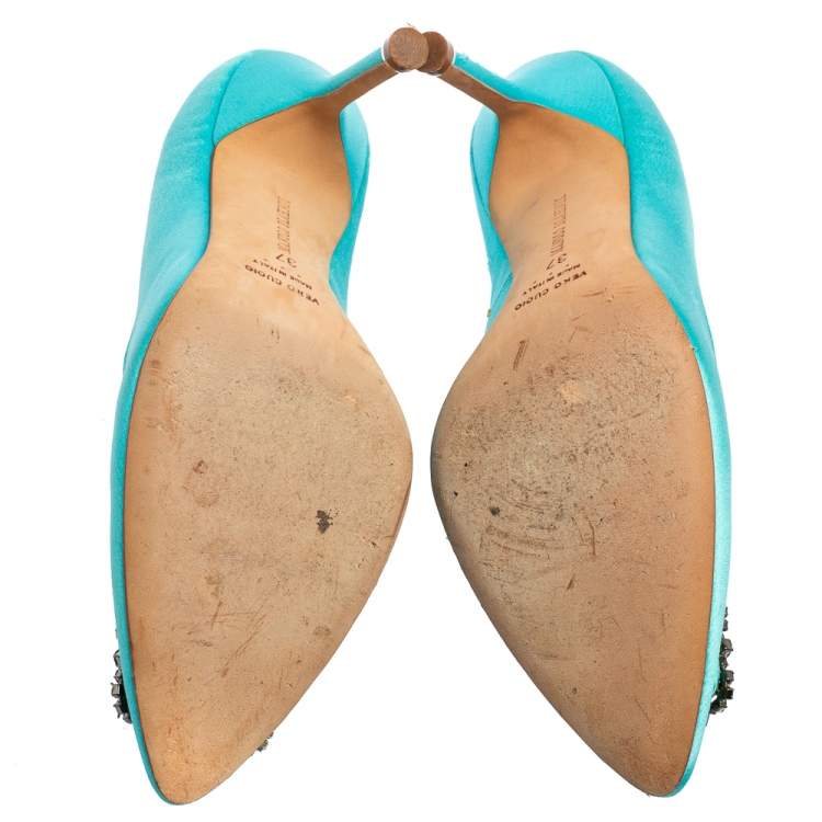 Pre Owned Manolo Blahnik Blue Satin Hangisi Pumps Size 37