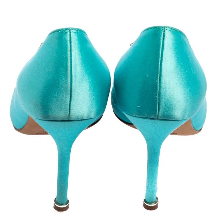 Pre Owned Manolo Blahnik Blue Satin Hangisi Pumps Size 37