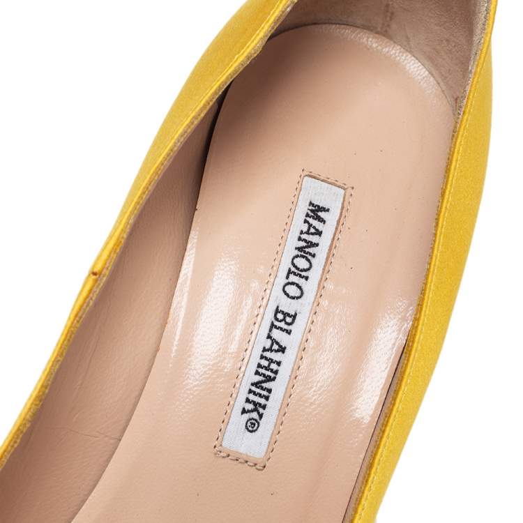 Pre Owned Manolo Blahnik Yellow Satin Hangisi Pumps Size 37.5 