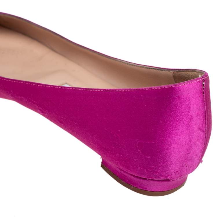 مملوكة مسبقًا Manolo Blahnik Fuchsia Satin Hangisi Flats Size 39