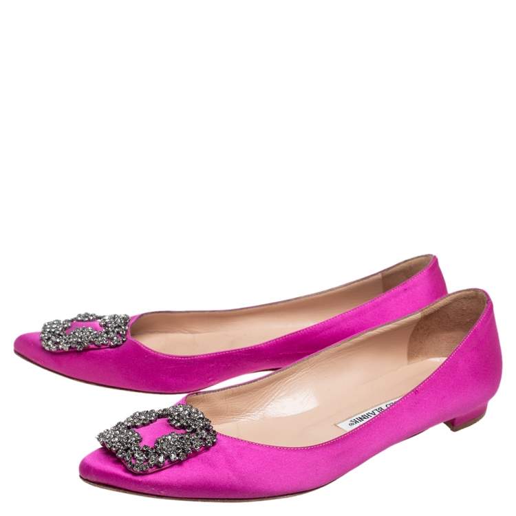 مملوكة مسبقًا Manolo Blahnik Fuchsia Satin Hangisi Flats Size 39