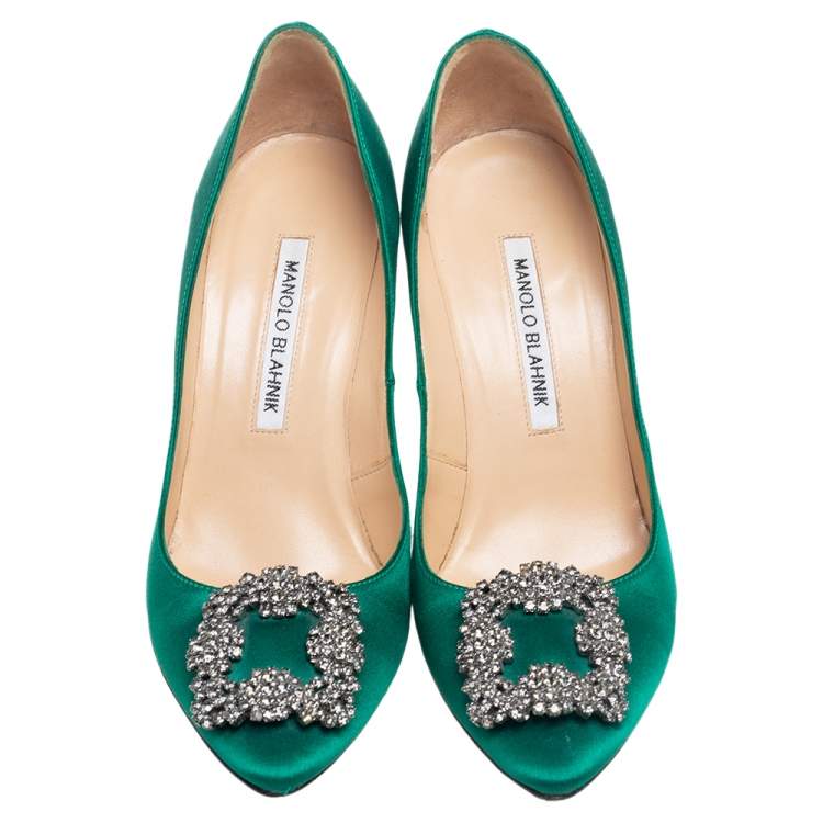 Pre Owned Manolo Blahnik Green Satin Hangisi Crystal Embellished Pointed Toe Pumps Size 37