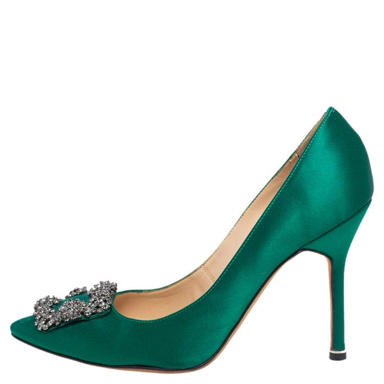 Pre Owned Manolo Blahnik Green Satin Hangisi Crystal Embellished Pointed Toe Pumps Size 37