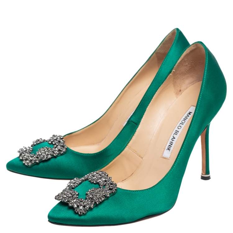 Pre Owned Manolo Blahnik Green Satin Hangisi Crystal Embellished Pointed Toe Pumps Size 37