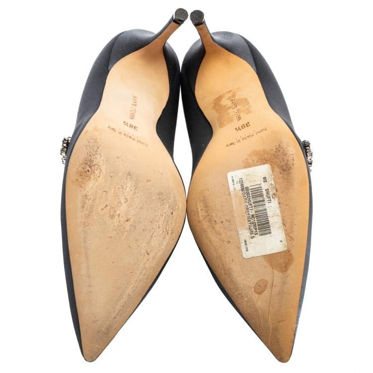 Pre Owned Manolo Blahnik Grey Satin Nadira Crystal Embellished Pointed Toe Pumps Size 38.5