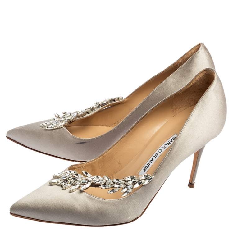 Pre Owned Manolo Blahnik Grey Satin Jewel Nadira Pointed Toe Pumps Size 38.5