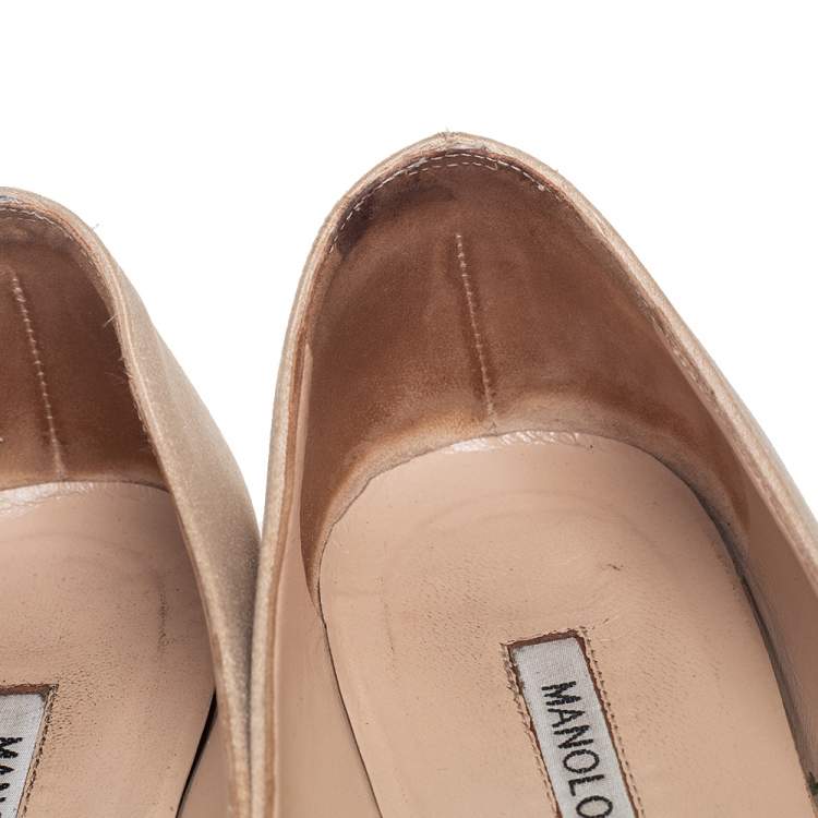 Pre Owned Manolo Blahnik Nude Satin Hangisi Pearl Embellished Flats Size 37