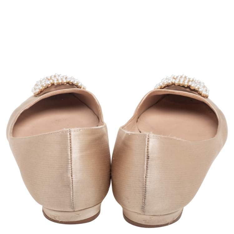 Pre Owned Manolo Blahnik Nude Satin Hangisi Pearl Embellished Flats Size 37