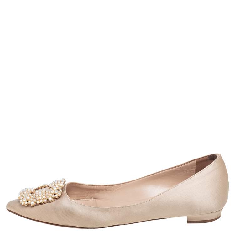 Pre Owned Manolo Blahnik Nude Satin Hangisi Pearl Embellished Flats Size 37