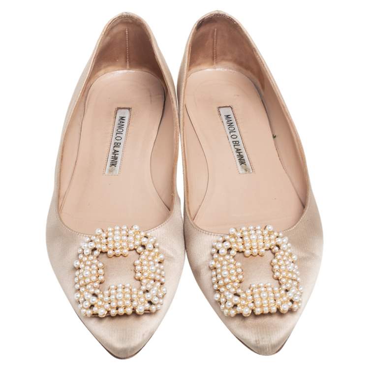 Pre Owned Manolo Blahnik Nude Satin Hangisi Pearl Embellished Flats Size 37