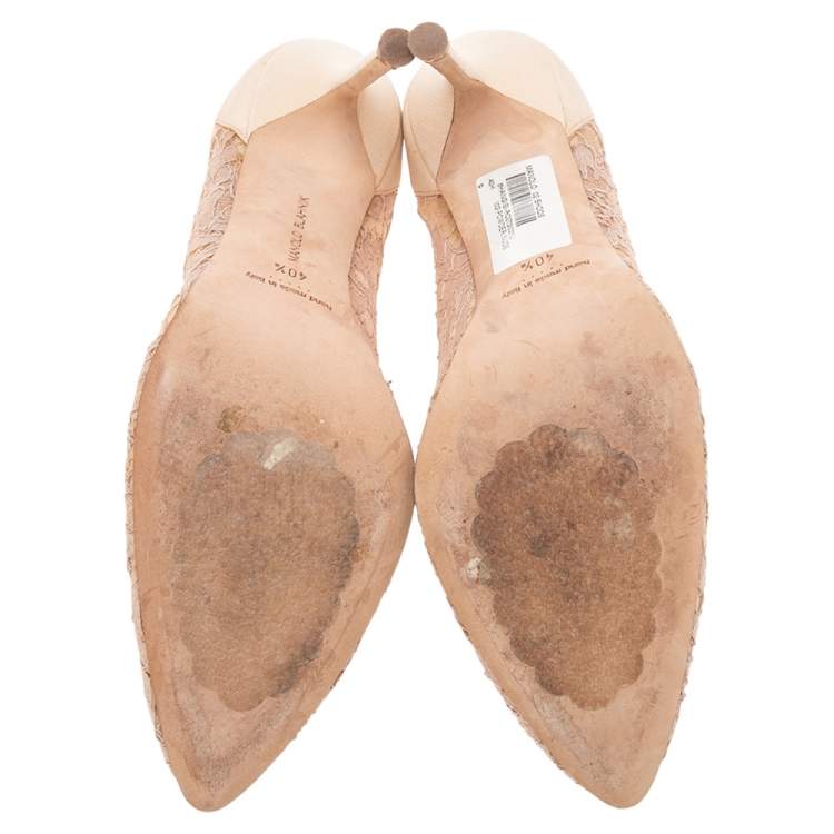 Pre Owned Manolo Blahnik Beige Satin And Lace Hangisi Crystal Embellished Pointed Toe Pumps Size 40.5