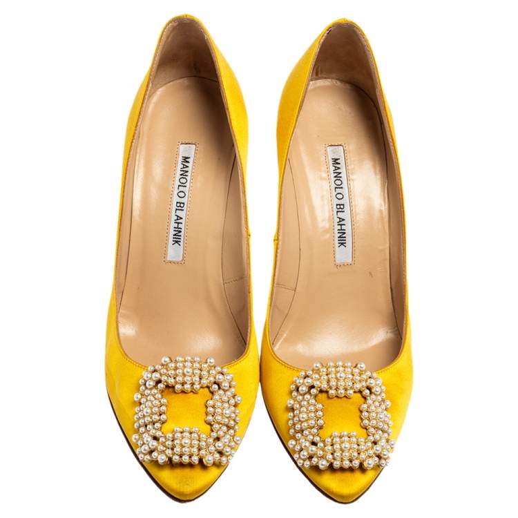 Pre Owned Manolo Blahnik Yellow Satin Pearl Embellished Hangisi Pumps Size 37