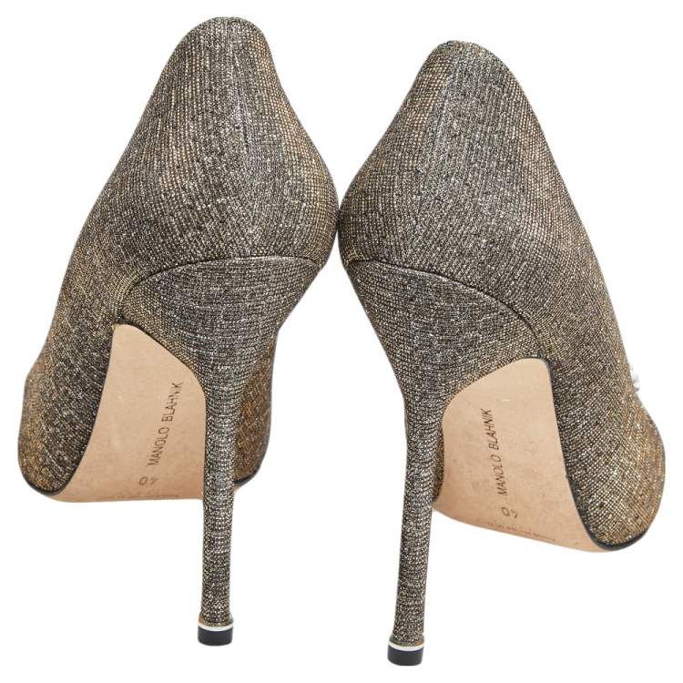 Pre Owned Manolo Blahnik Gold/Silver Lurex Hangisi Pointed-Toe Pumps Size 40