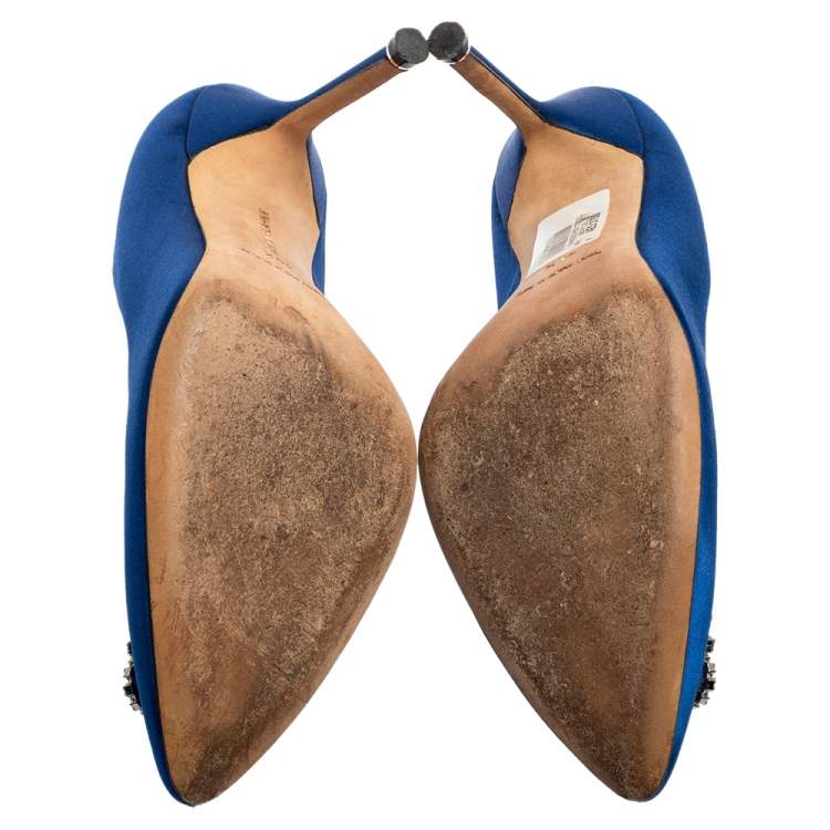 Pre Owned Manolo Blahnik Blue Satin Hangisi Pointed-Toe Pumps Size 40.5 