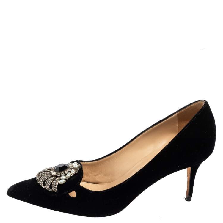 Pre Owned Manolo Blahnik Black Satin Jewel Embellished Pointed-Toe Pumps Size 37.5