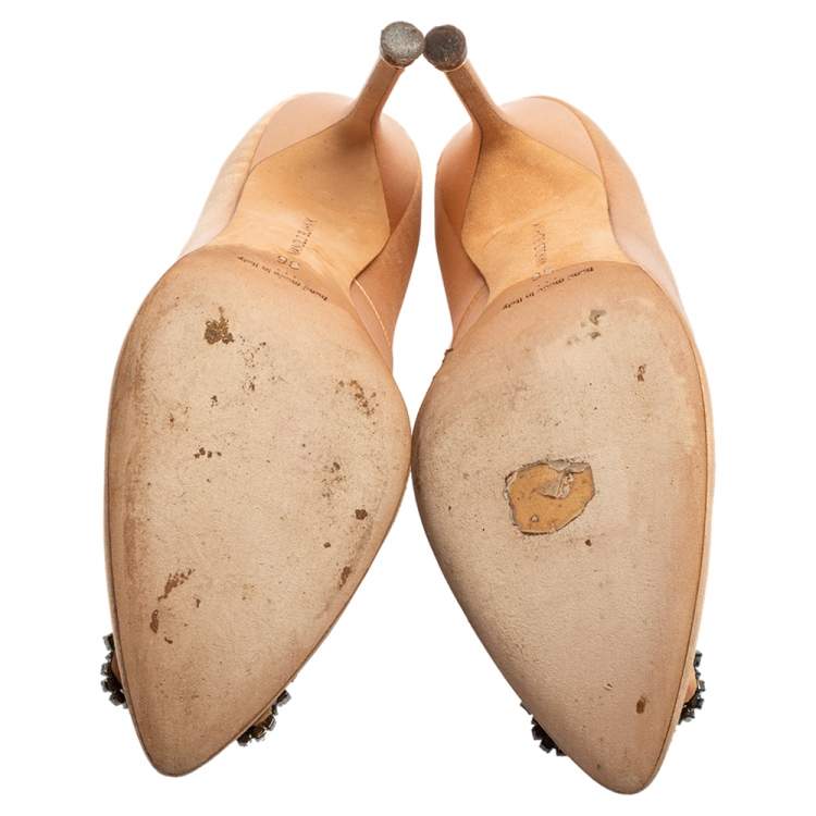 Pre Owned Manolo Blahnik Beige Satin Hangisi Pumps Size 36