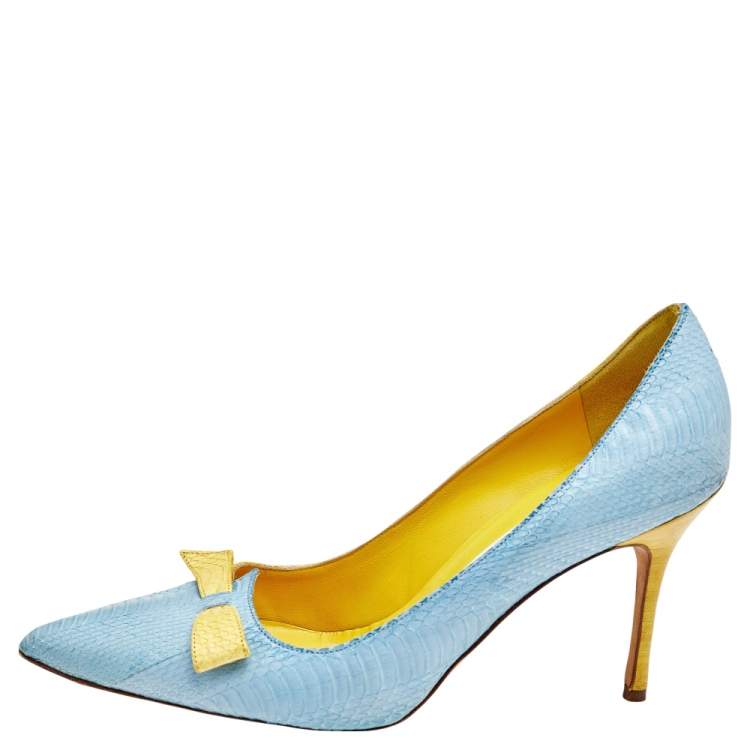 Pre Owned Manolo Blahnik Blue/Yellow Python Pointed Toe Pumps Size 37