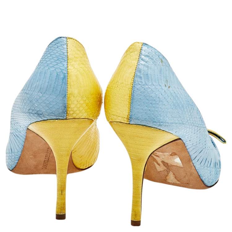 Pre Owned Manolo Blahnik Blue/Yellow Python Pointed Toe Pumps Size 37