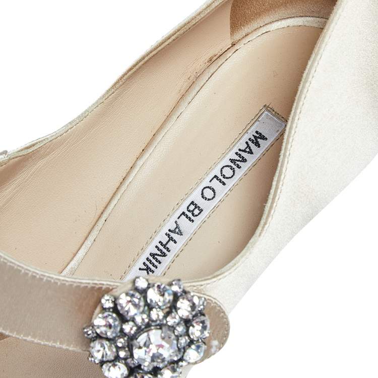 Pre Owned Manolo Blahnik Beige Satin Crystal Embellished Pointed Toe Pumps Size 37