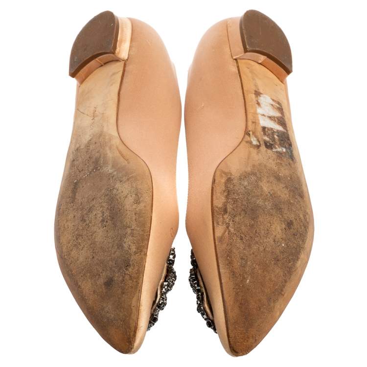 Pre Owned Manolo Blahnik Beige Satin Hangisi Flat Pumps Size 37