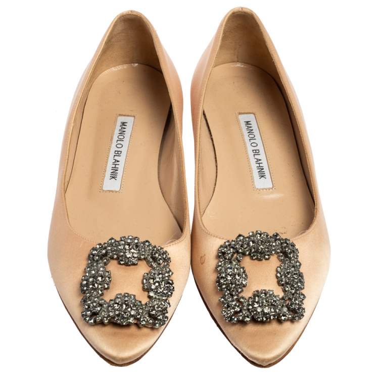 Pre Owned Manolo Blahnik Beige Satin Hangisi Flat Pumps Size 37