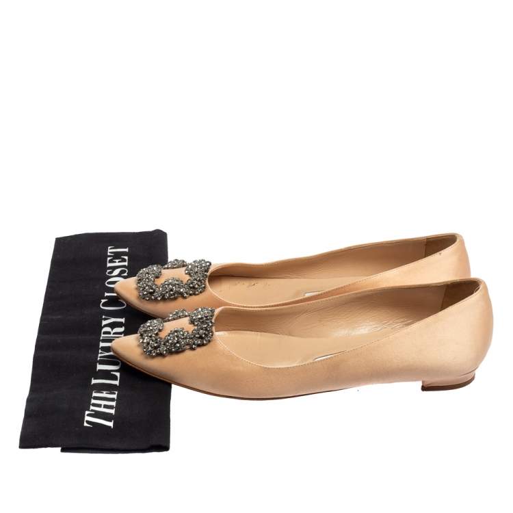 Pre Owned Manolo Blahnik Beige Satin Hangisi Flat Pumps Size 37