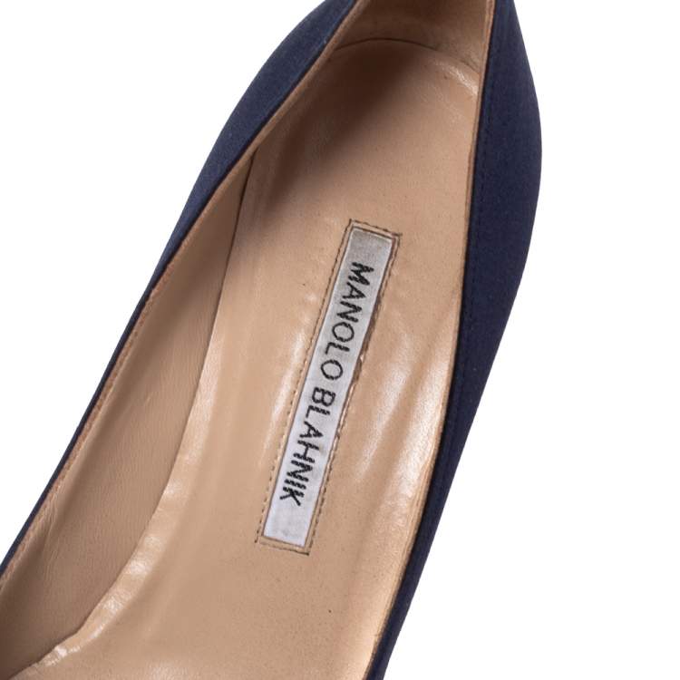 Pre Owned Manolo Blahnik Navy Blue Satin Hangisi Pumps Size 37