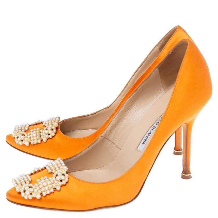Pre Owned Manolo Blahnik Orange Satin Hangisi Pumps Size 38