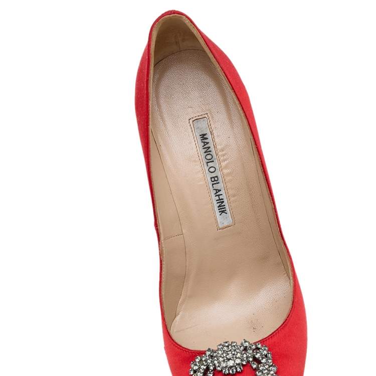 Pre Owned Manolo Blahnik Red Satin Hangisi Pumps Size 38