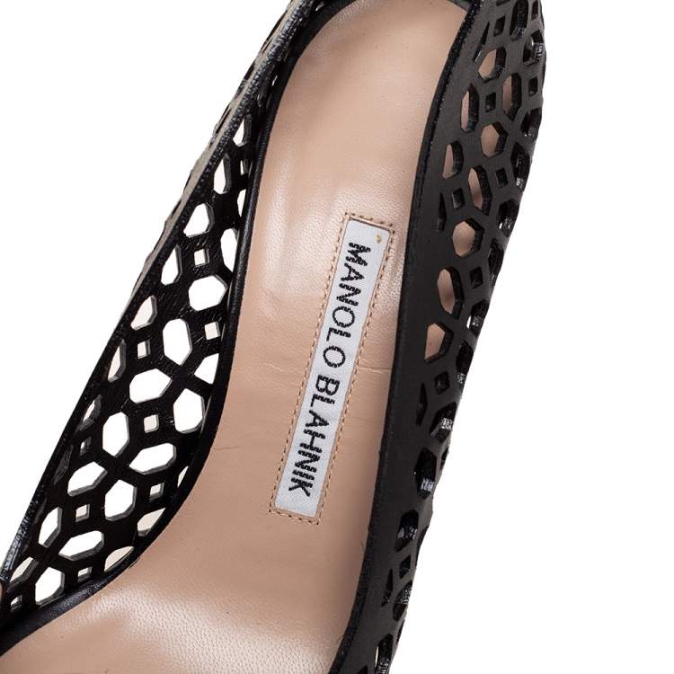 Pre Owned Manolo Blahnik Black Laser Cut Leather BB Laserato Pumps Size 37