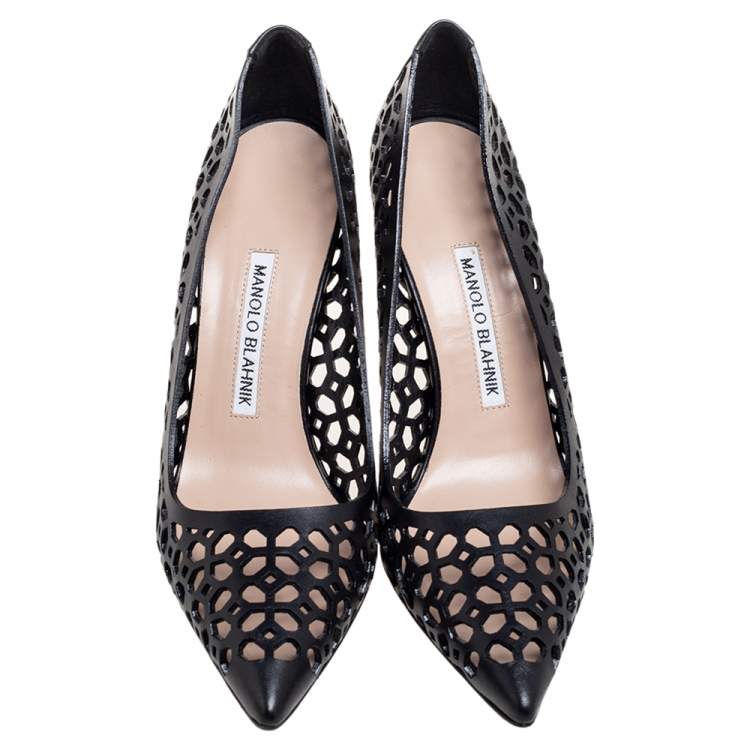 Pre Owned Manolo Blahnik Black Laser Cut Leather BB Laserato Pumps Size 37
