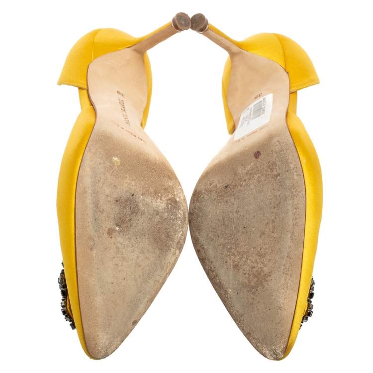 Pre Owned Manolo Blahnik Yellow Satin Hangisi D'Orsay Pumps Size 38