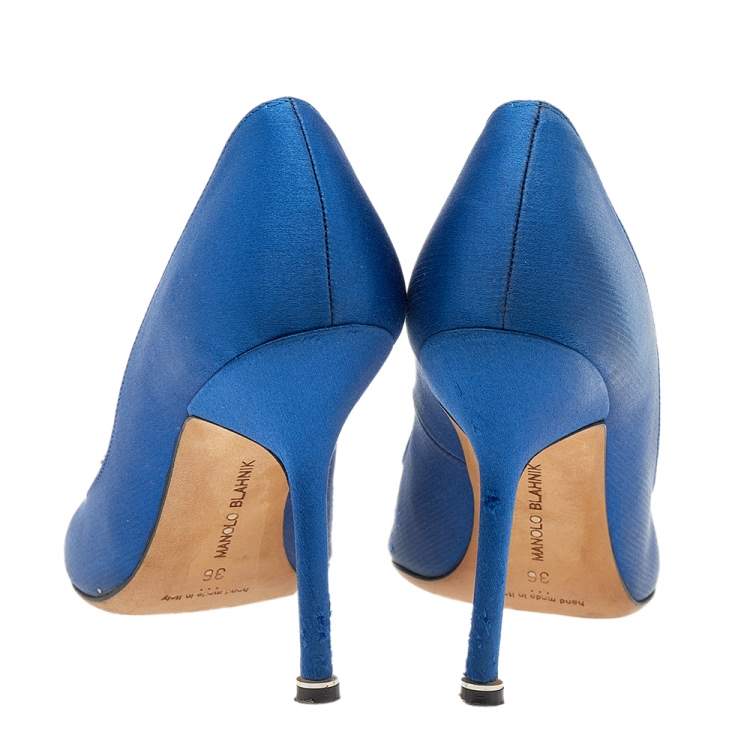 Pre Owned Manolo Blahnik Blue Satin Hangisi Embellished Pumps Size 36