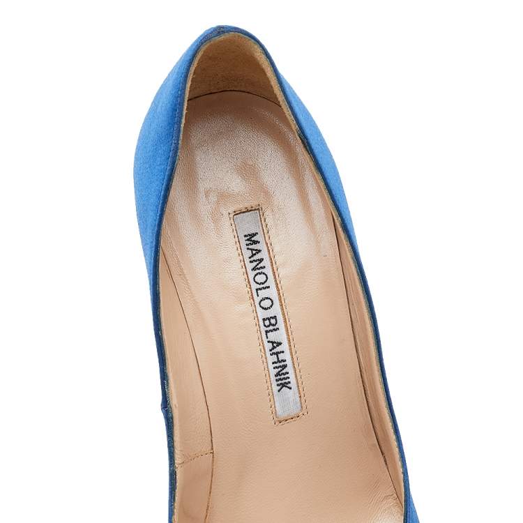 Pre Owned Manolo Blahnik Blue Satin Hangisi Embellished Pumps Size 36