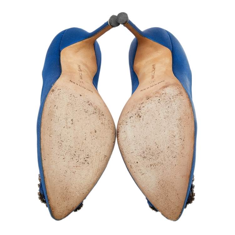 Pre Owned Manolo Blahnik Blue Satin Hangisi Embellished Pumps Size 36