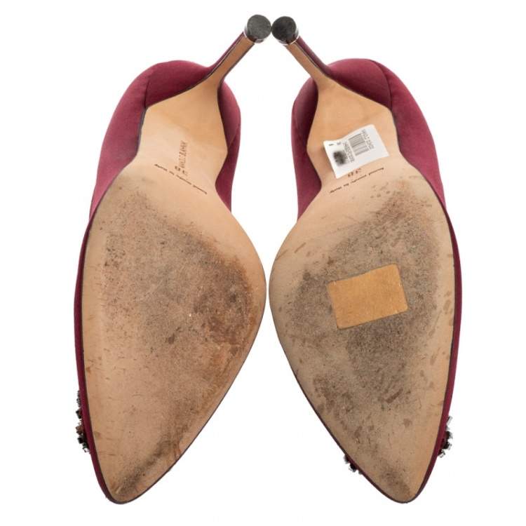Pre Owned Manolo Blahnik Burgundy Satin Hangisi Pumps Size 38