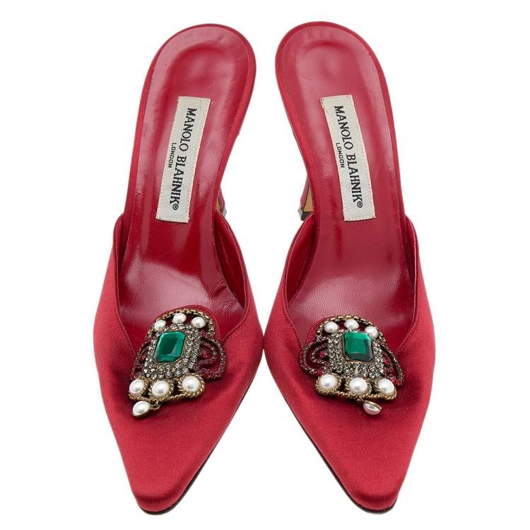 Pre Owned Manolo Blahnik Red Satin Embellished Mules Size 38