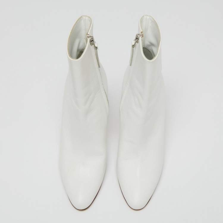 Pre Owned Manolo Blahnik White Leather Ankle Boots Size 36.5