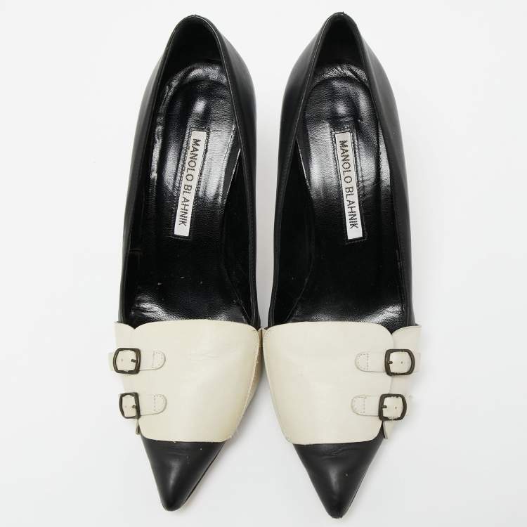 Pre Owned Manolo Blahnik Black/Off-White Leather Pointed-Toe Pumps Size 37.5