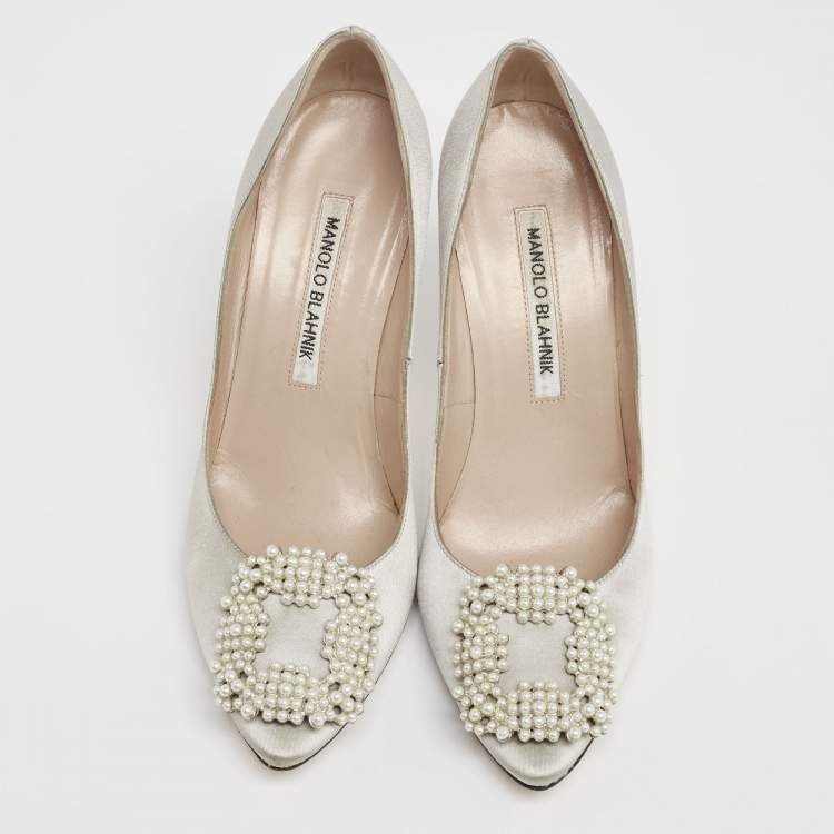 Pre Owned Manolo Blahnik Grey Satin Hangisi Pearl Embellished Pumps Size 35.5
