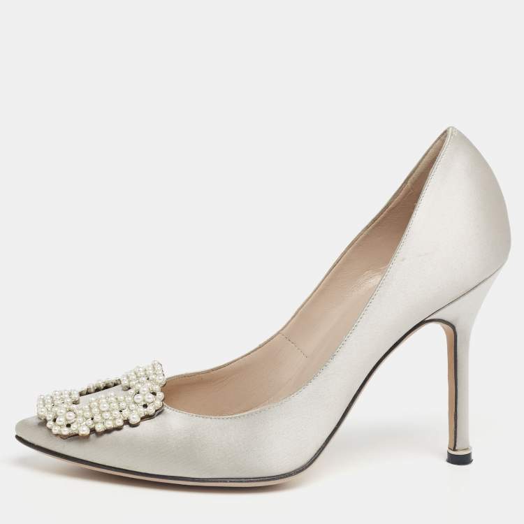 Pre Owned Manolo Blahnik Grey Satin Hangisi Pearl Embellished Pumps Size 35.5