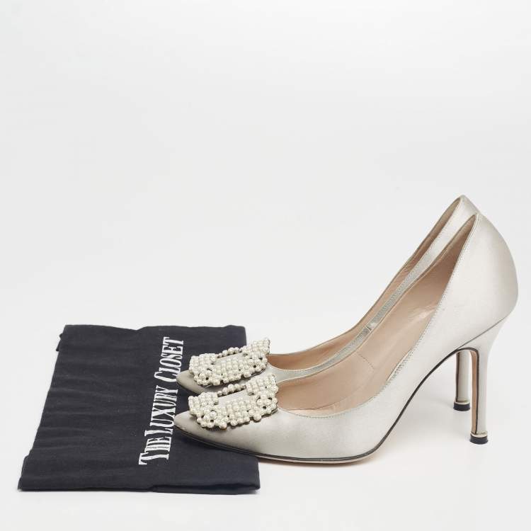 Pre Owned Manolo Blahnik Grey Satin Hangisi Pearl Embellished Pumps Size 35.5