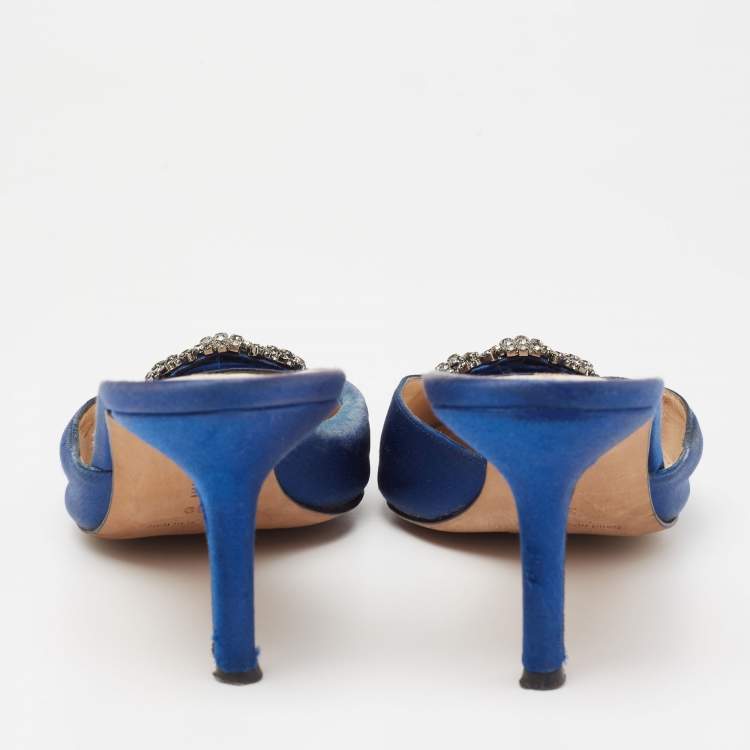Pre Owned Manolo Blahnik  Blue Satin Hangisi  Mules Size 39