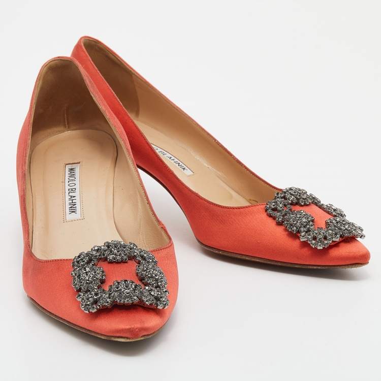 Pre Owned Manolo Blahnik Orange Satin Hangisi Pumps Size 37.5