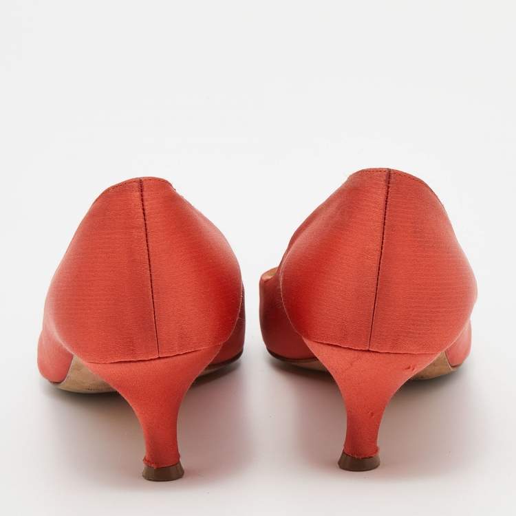 Pre Owned Manolo Blahnik Orange Satin Hangisi Pumps Size 37.5