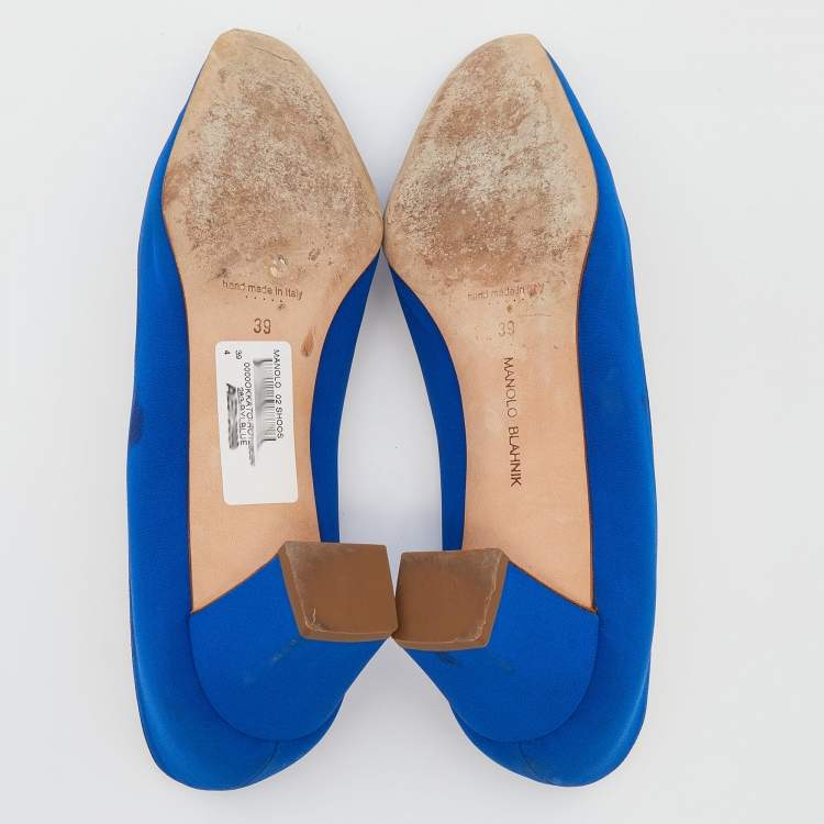 Pre Owned Manolo Blahnik Blue Satin Okkato Crystal Embellished Pumps Size 39